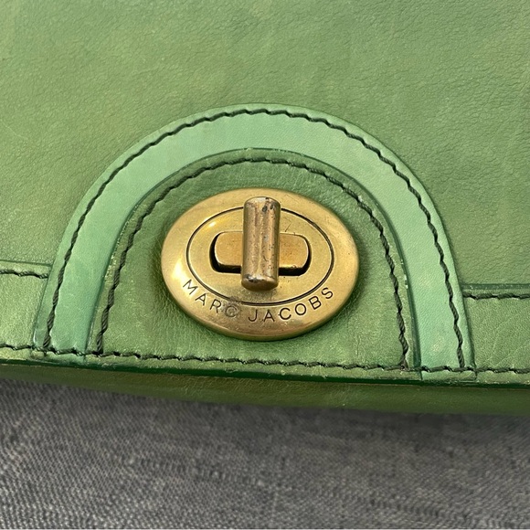 MARC JACOBS Vintage Y2K Green Turnlock Flap Satchel - Picture 3 of 14